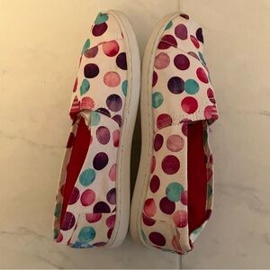 TOMS Kids' Polka Dot Shoes - White and Pink / purple. Super cute! Like new